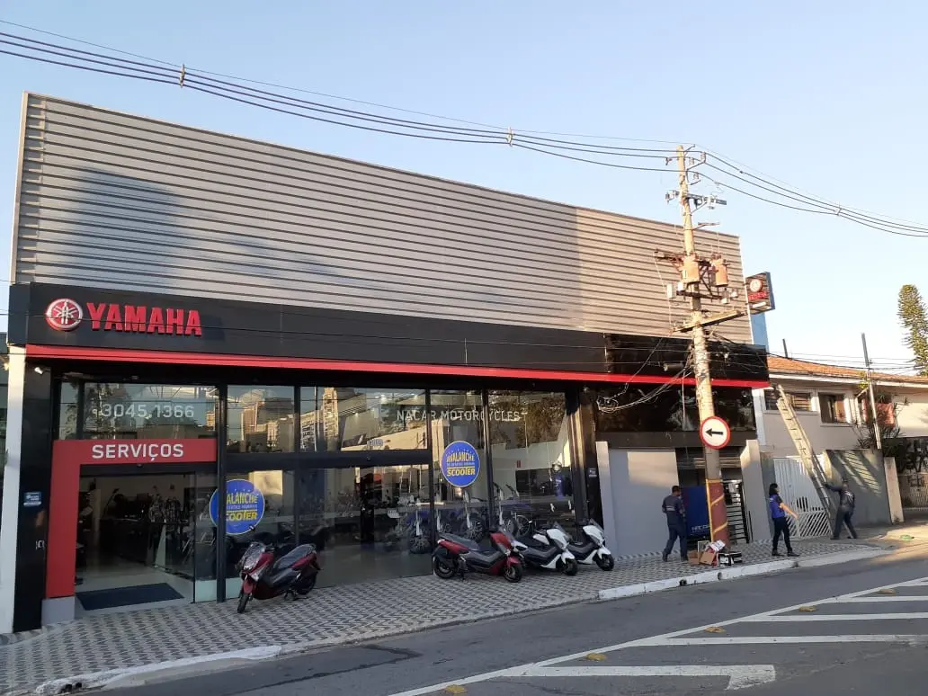Adesivo para fachada de loja