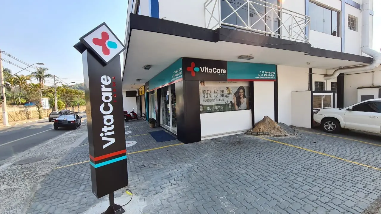 Fachadas comerciais modernas